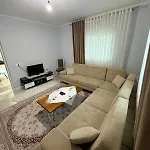 Bujtina E Kadrise Casa de Férias Kukes