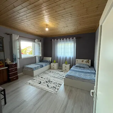 Casa de Férias Bujtina E Kadrise Kukes